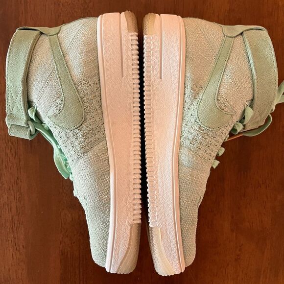 Nike Air Force 1 Ultra Flyknit Mid Enamel Green Women’s 7.5 Lightweight Sneakers - Picture 10 of 14